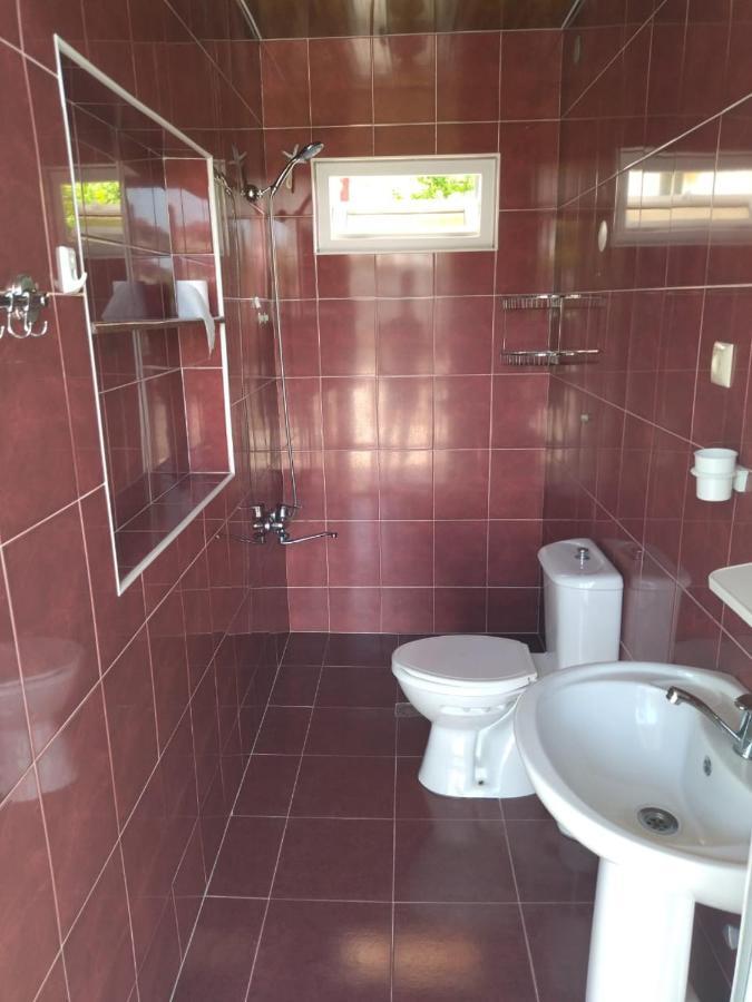 White House Avtandil&Nino Hotel Szarpi Kültér fotó